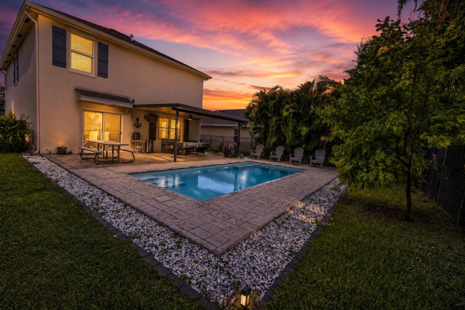 WHITNEY PARK - Residential