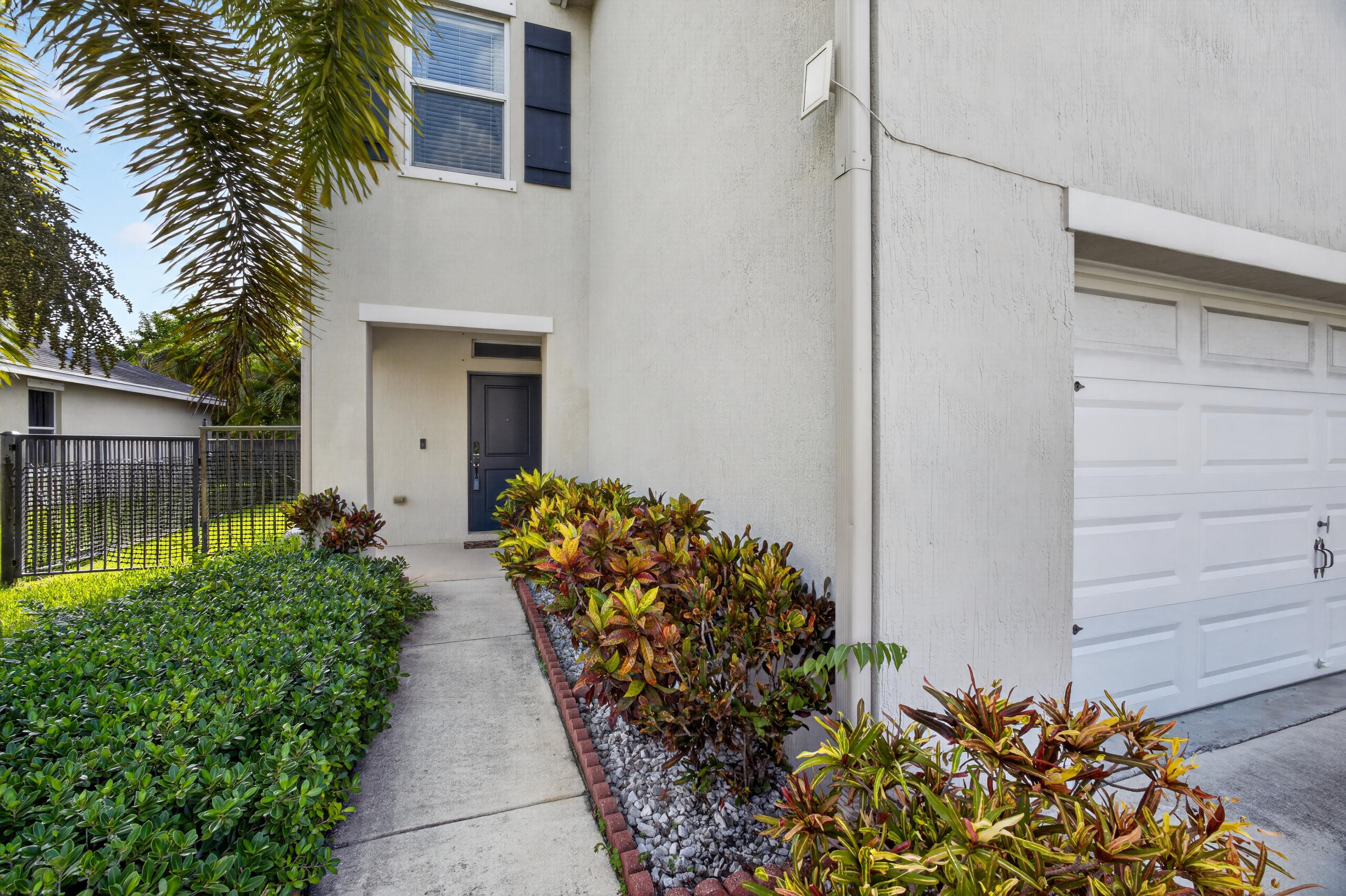 WHITNEY PARK - Residential