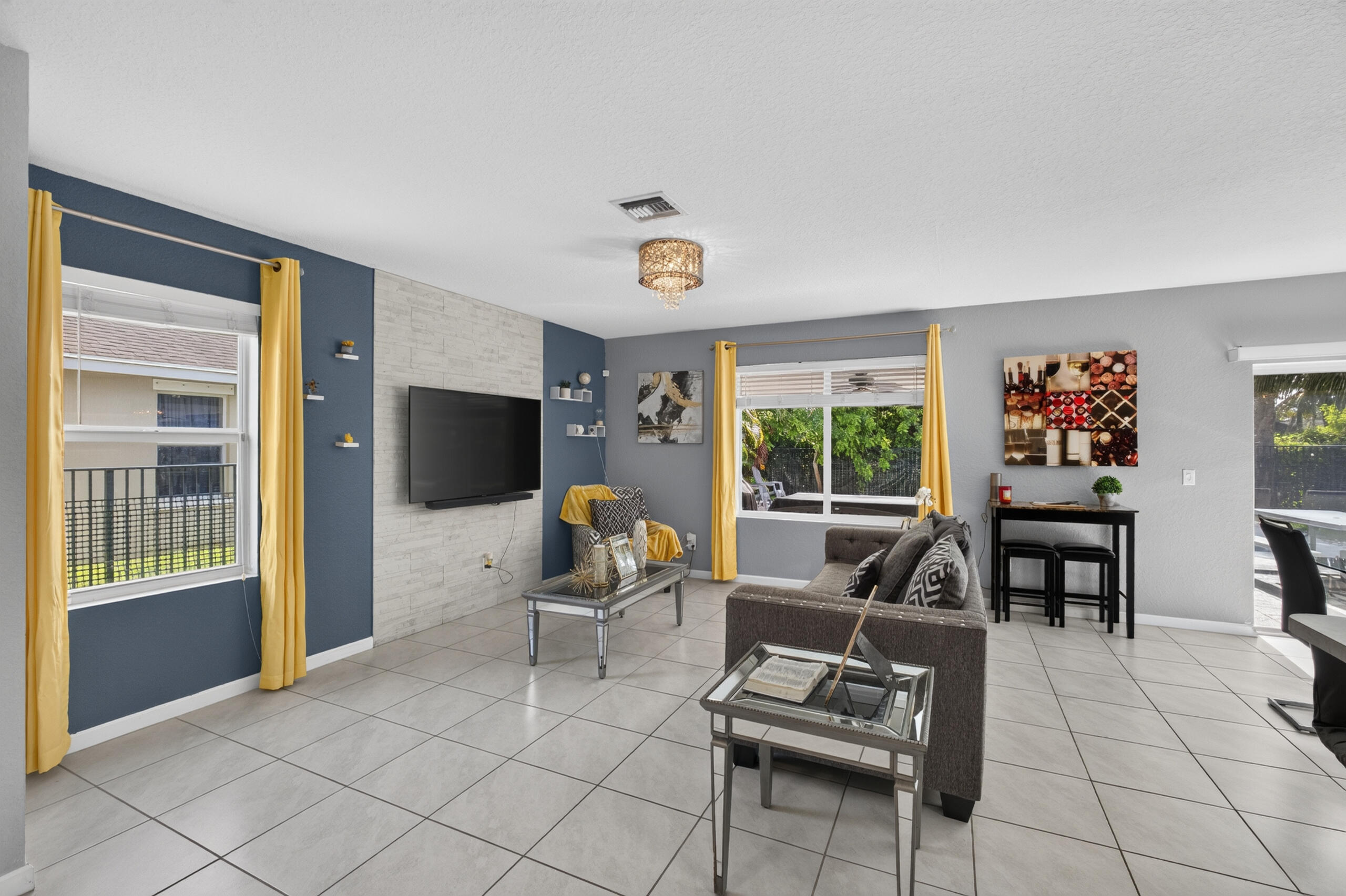 WHITNEY PARK - Residential