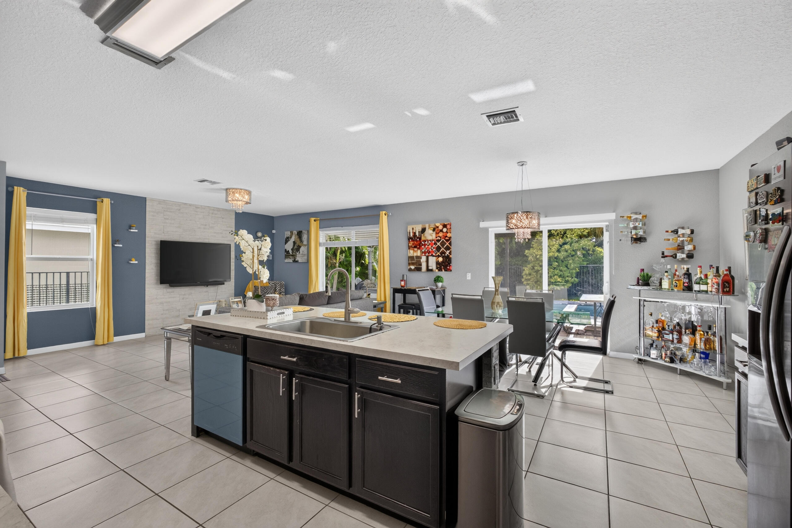 WHITNEY PARK - Residential
