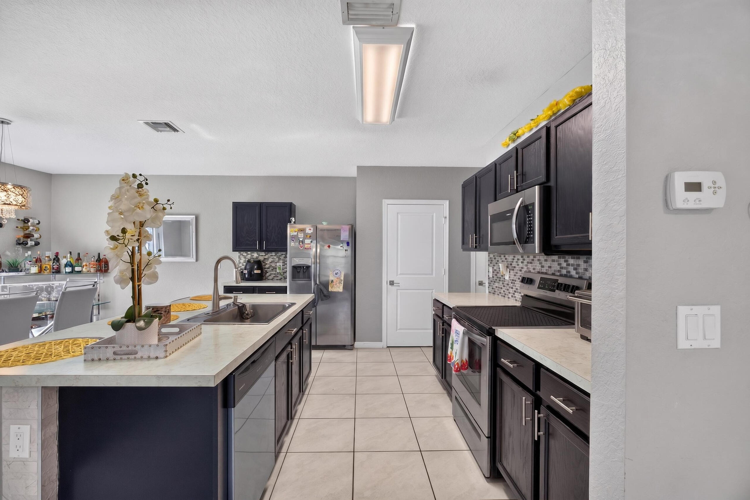 WHITNEY PARK - Residential