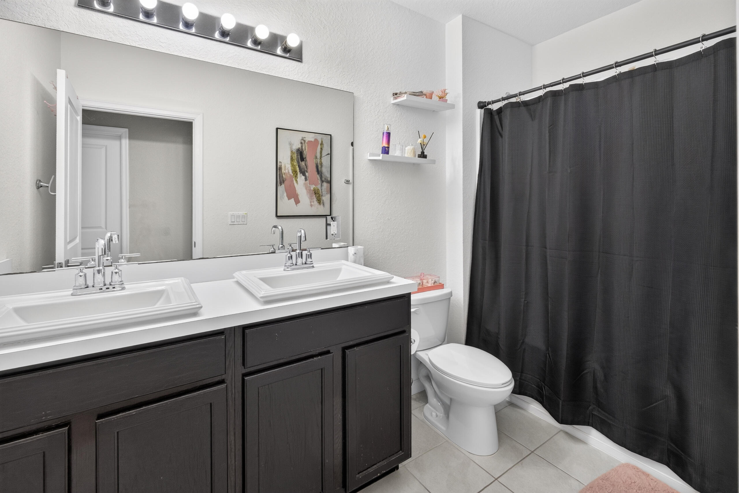 WHITNEY PARK - Residential