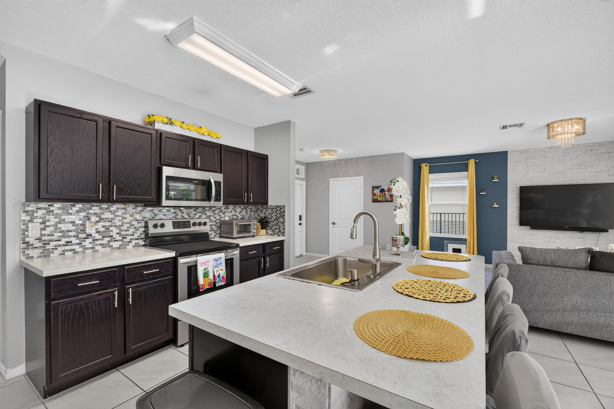 WHITNEY PARK - Residential