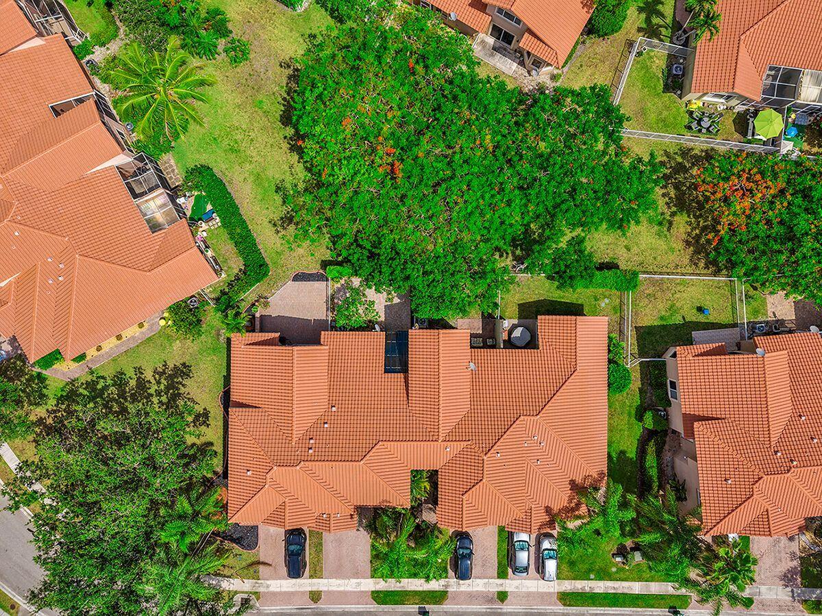 HERON BAY FOUR - Residential