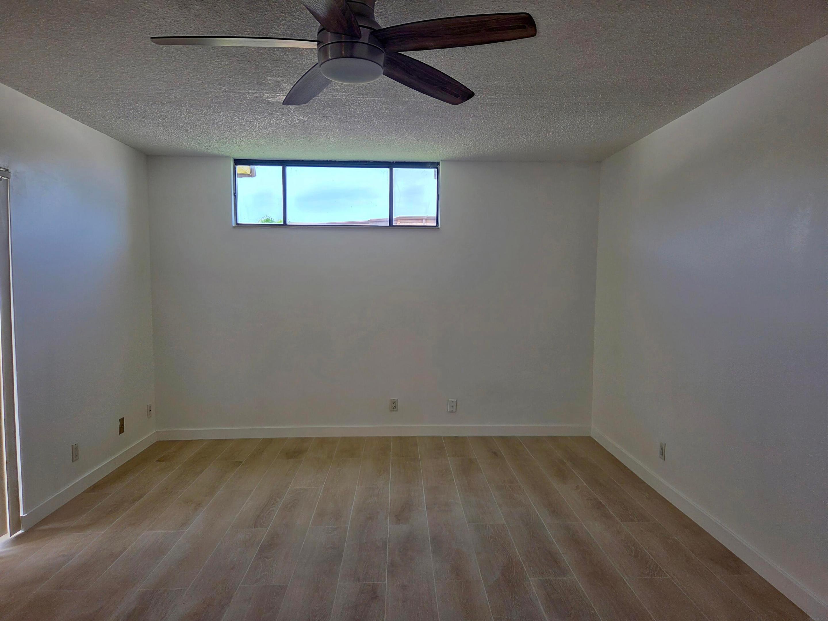 SPRINGDALE HOMES - Residential