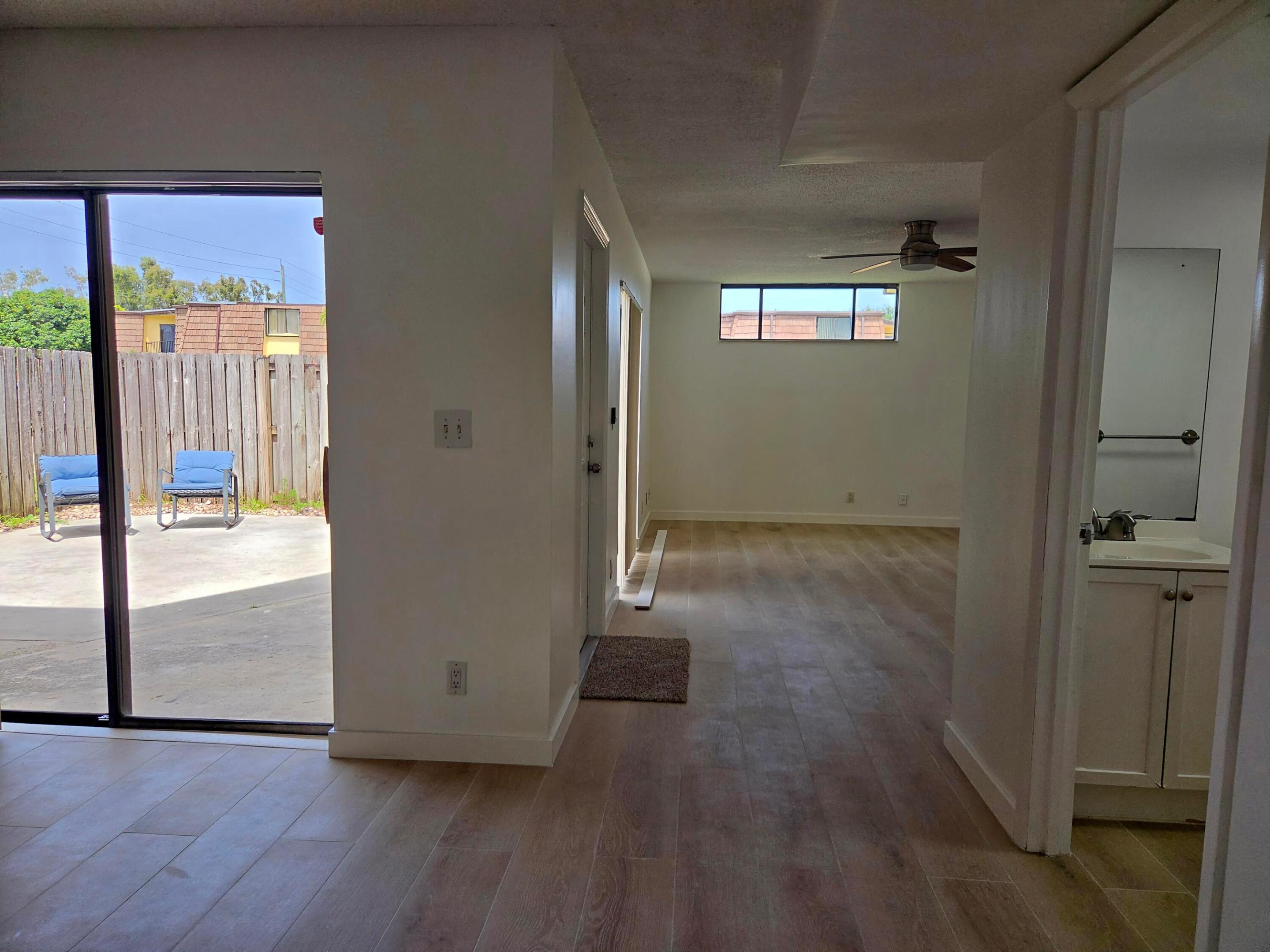 SPRINGDALE HOMES - Residential
