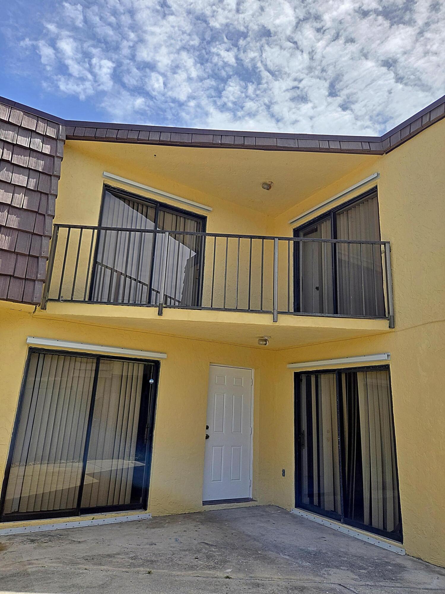 SPRINGDALE HOMES - Residential
