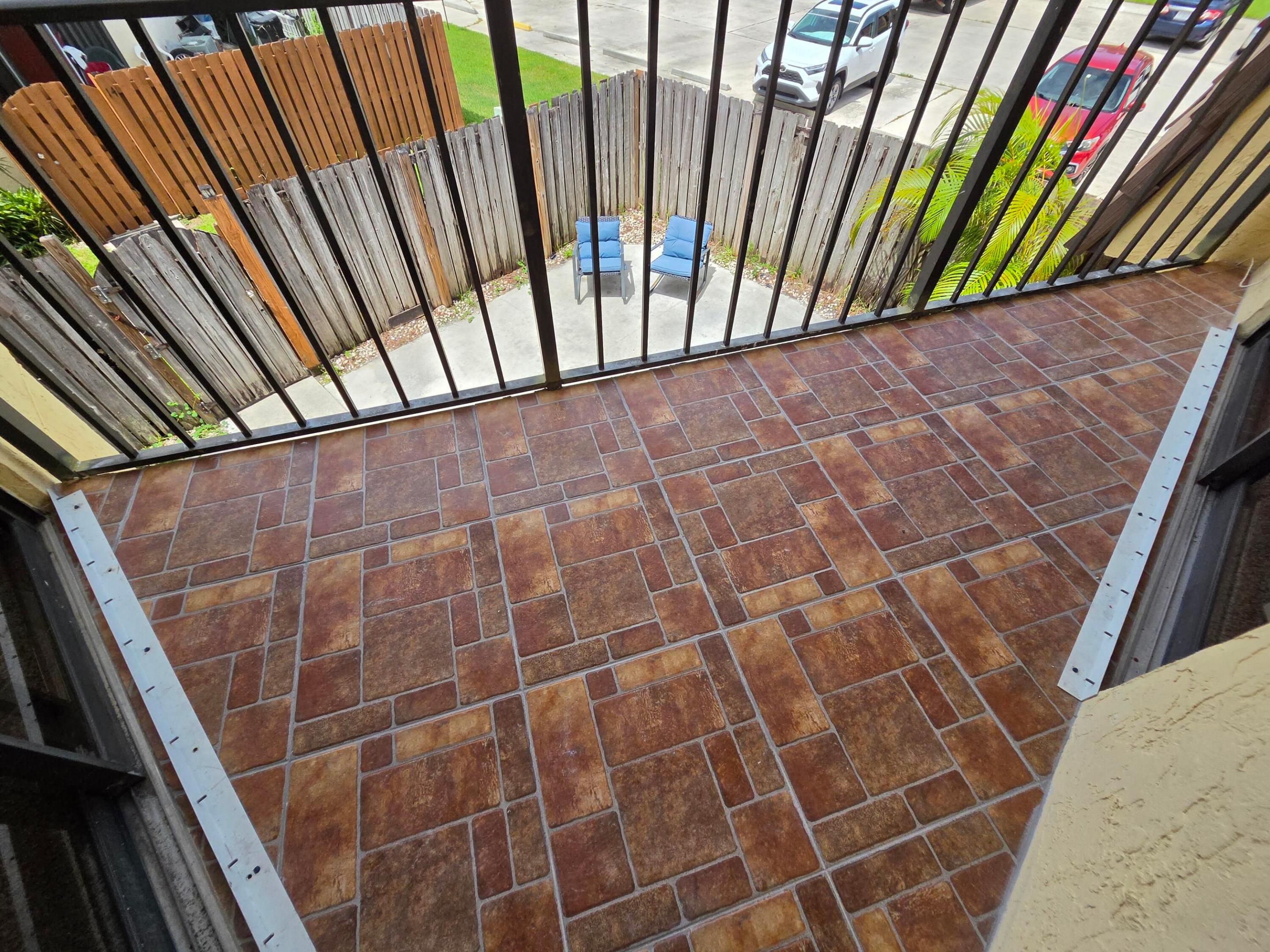 SPRINGDALE HOMES - Residential