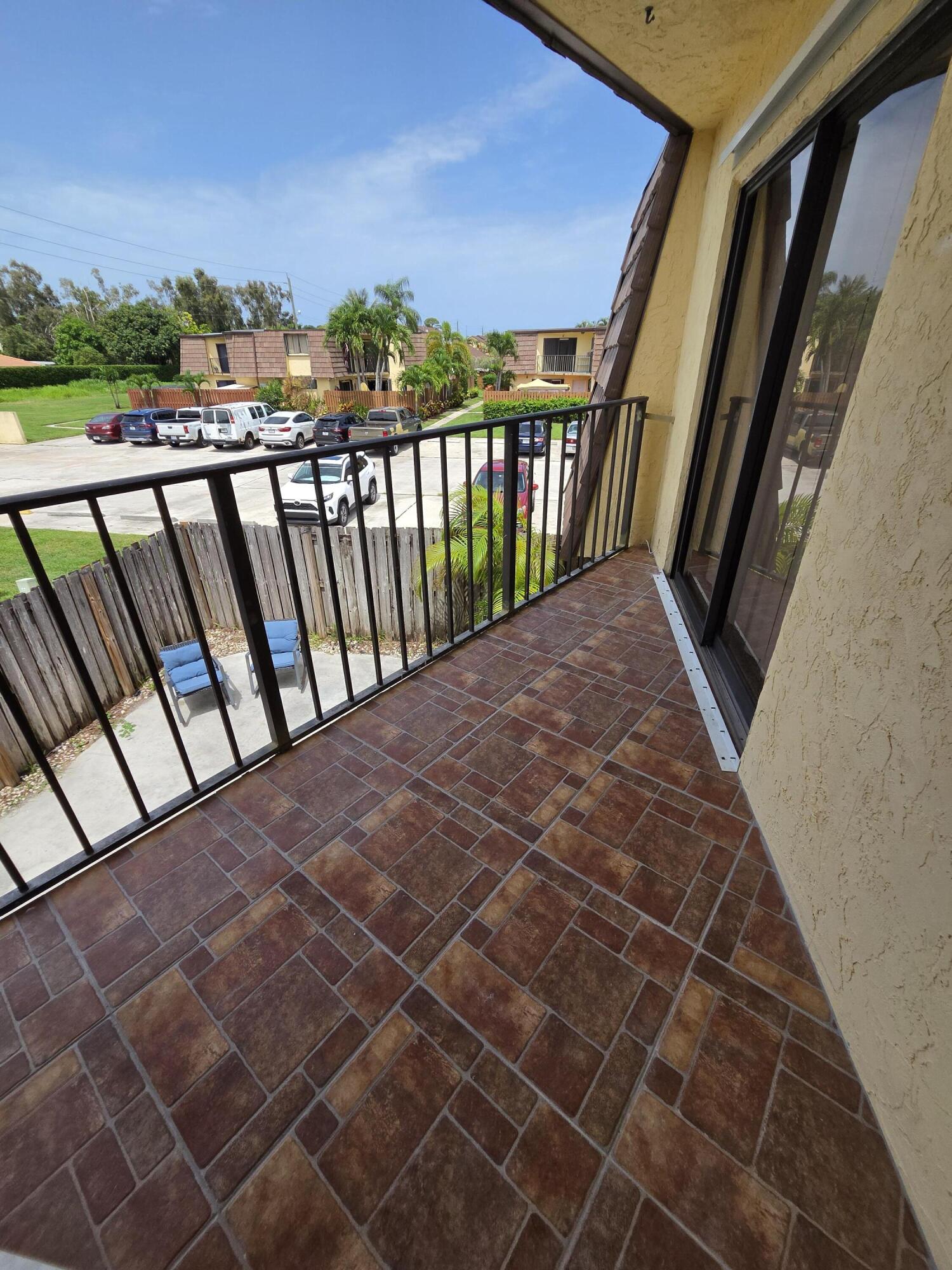 SPRINGDALE HOMES - Residential