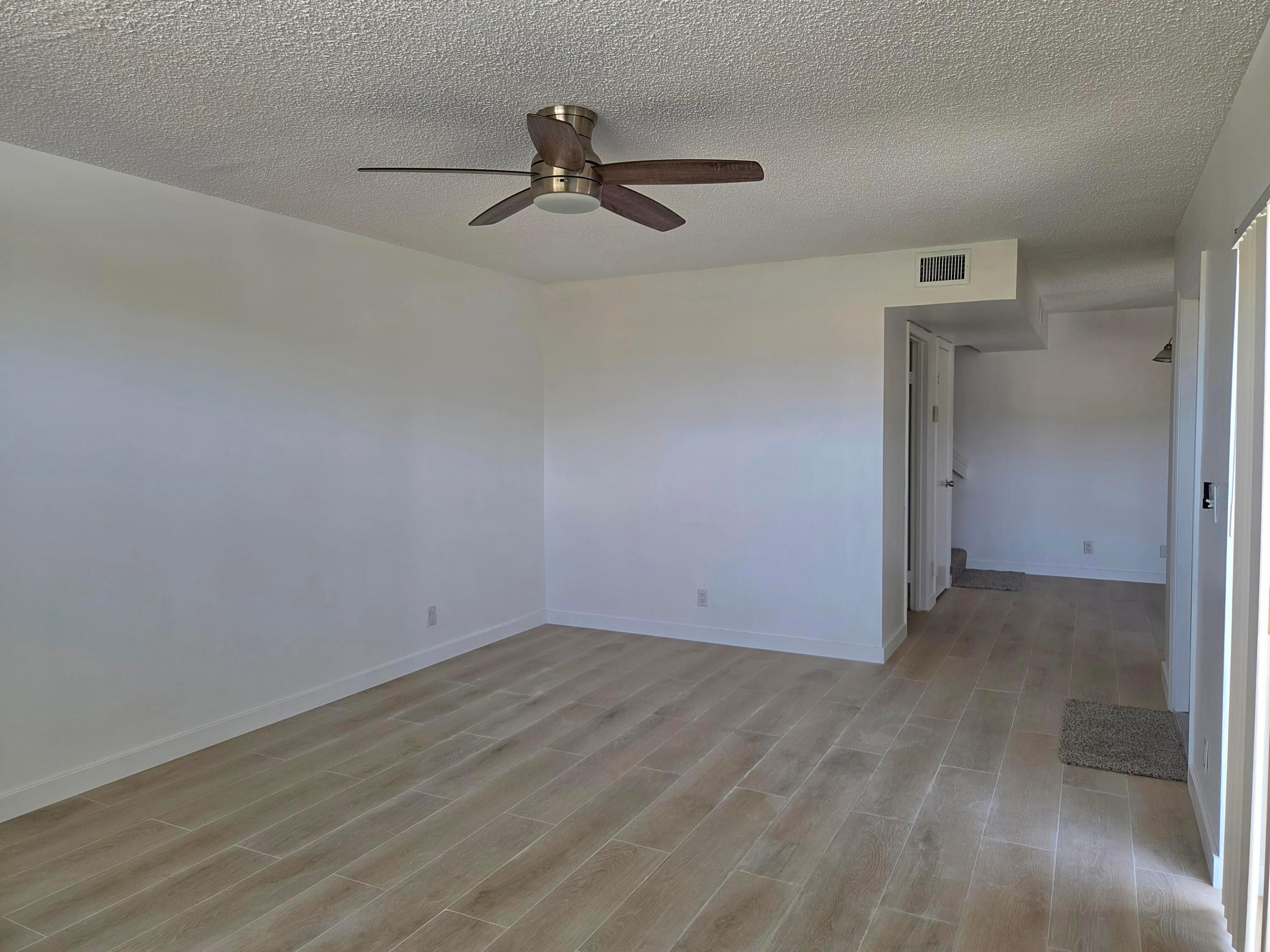 SPRINGDALE HOMES - Residential