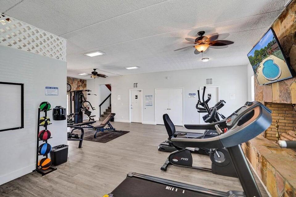 SPRINGDALE HOMES - Residential