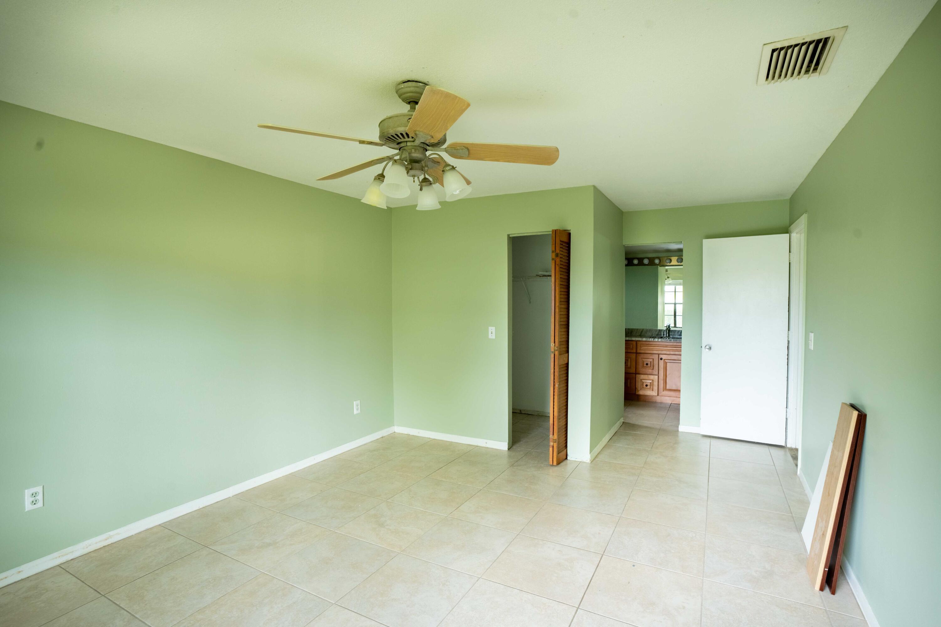 PORT ST LUCIE SECTION 19 - Residential Lease
