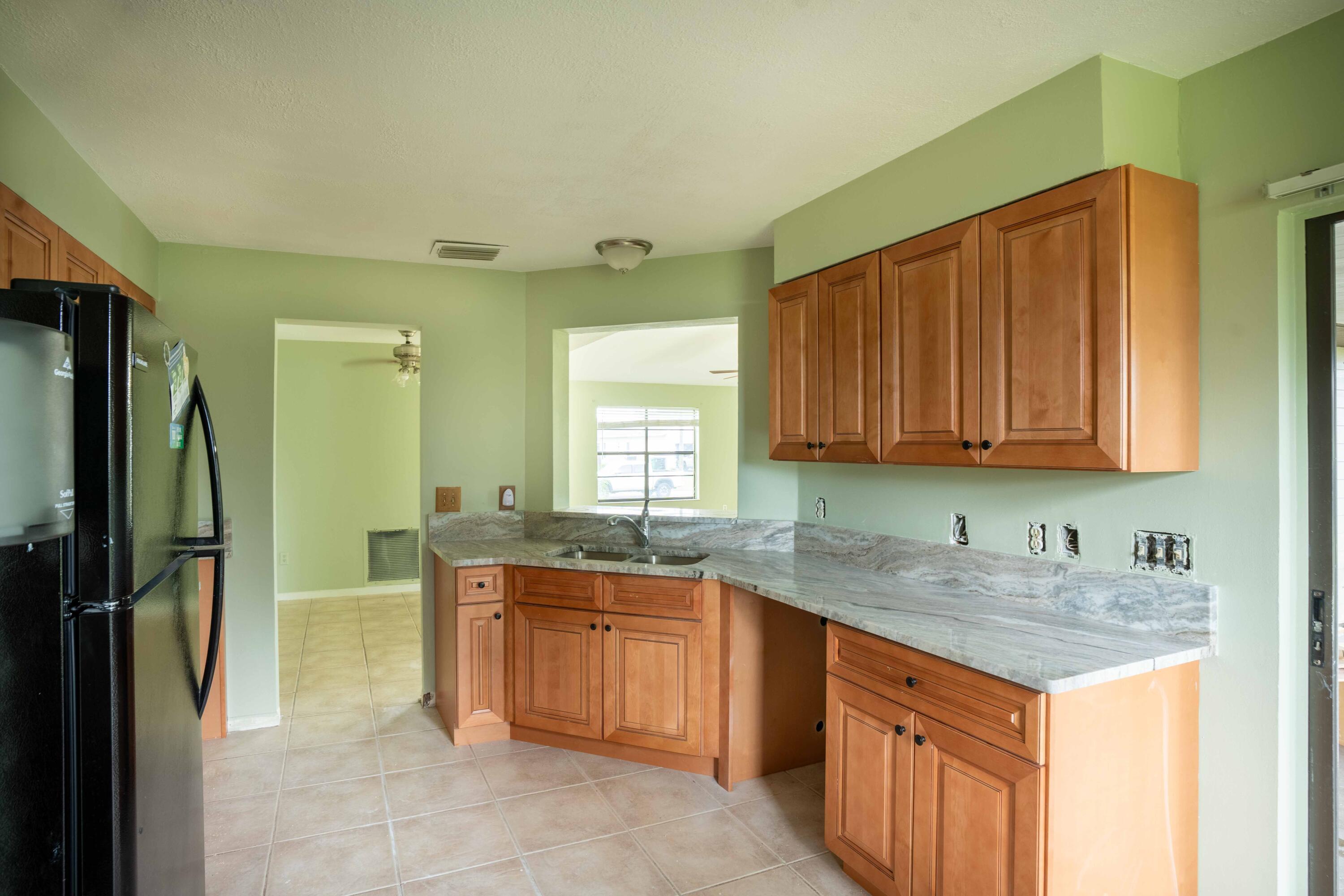 PORT ST LUCIE SECTION 19 - Residential Lease