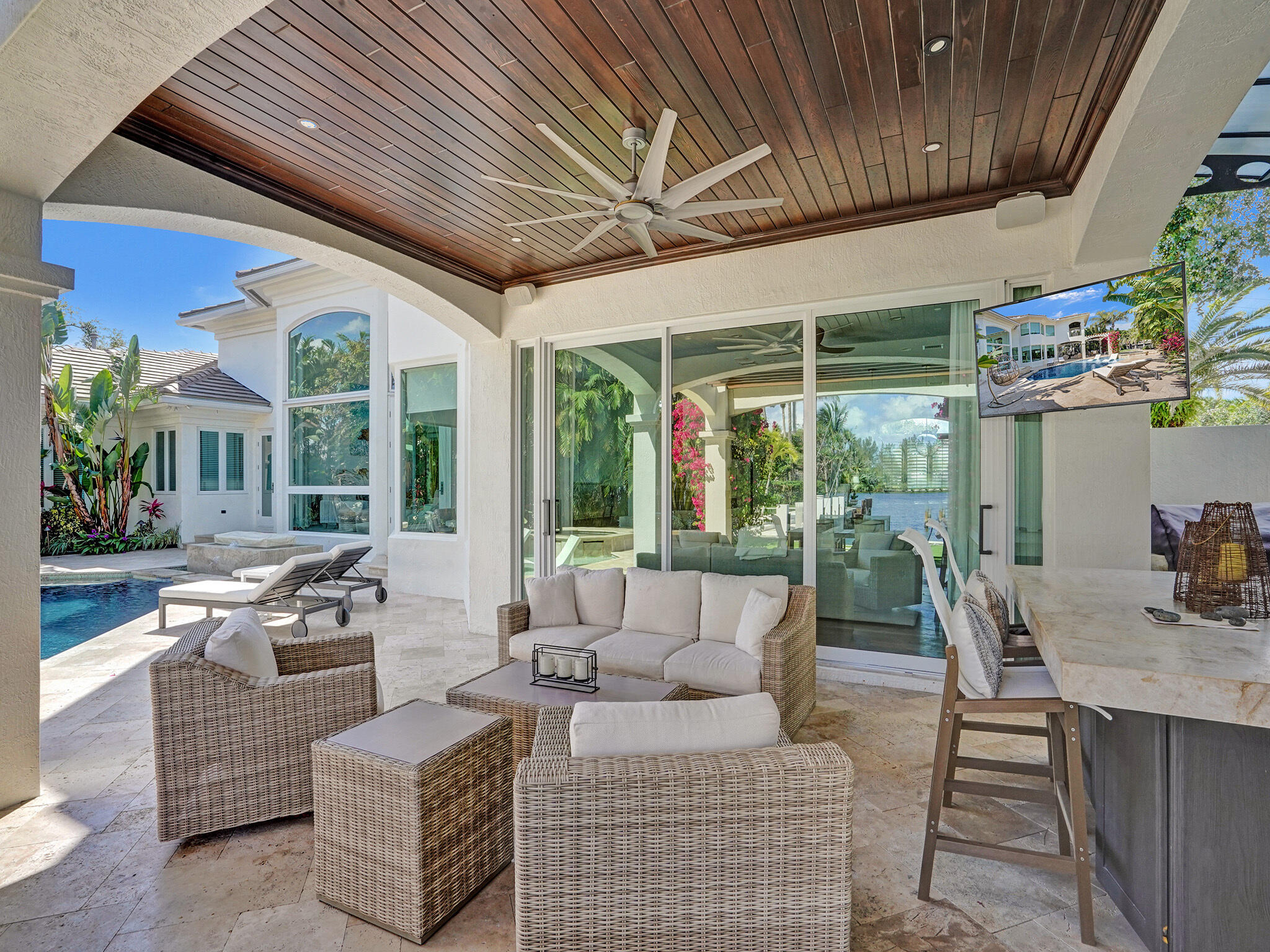 LAKE ROGERS - Residential