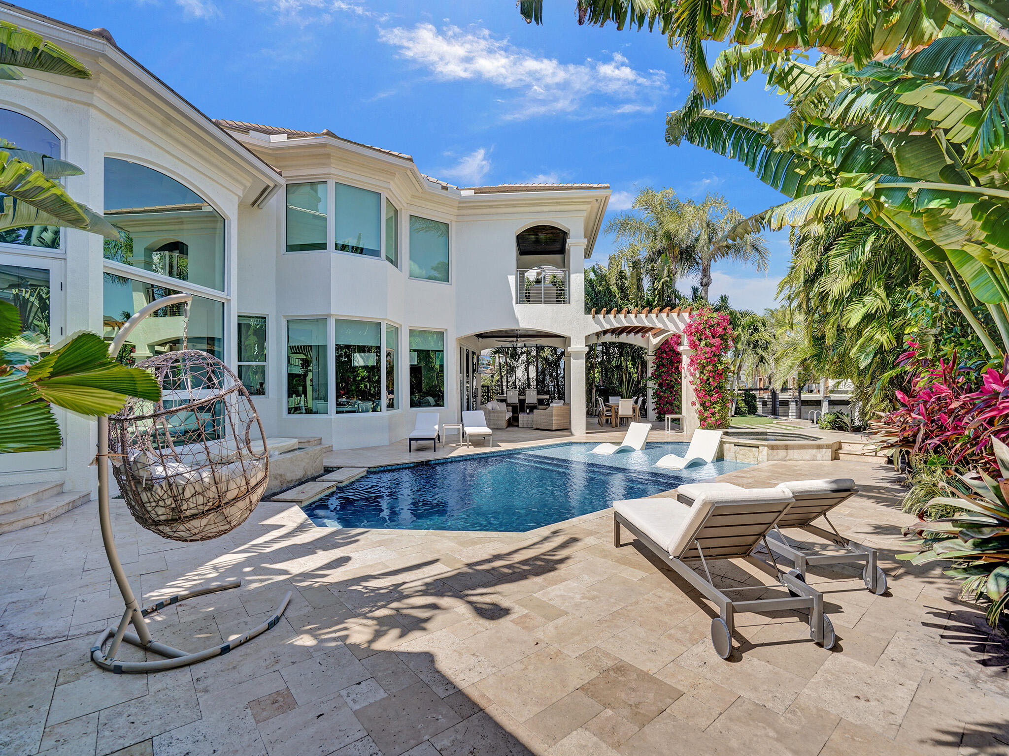 LAKE ROGERS - Residential