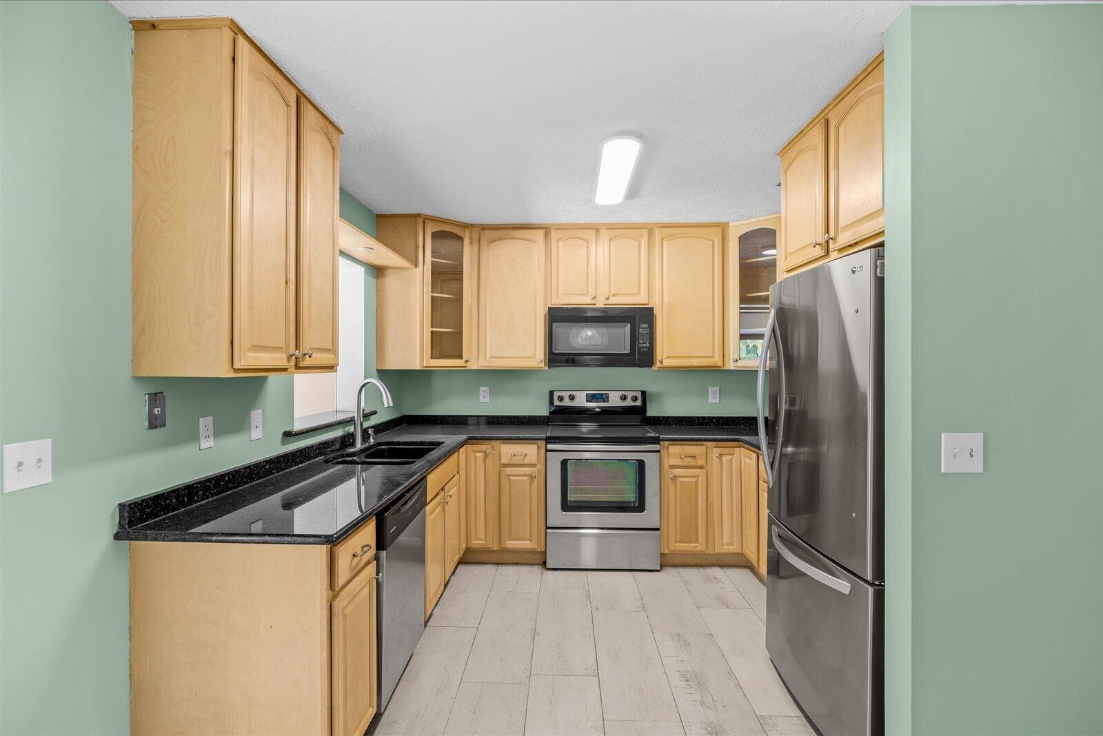 JENSEN PARK ESTATES - Residential Lease