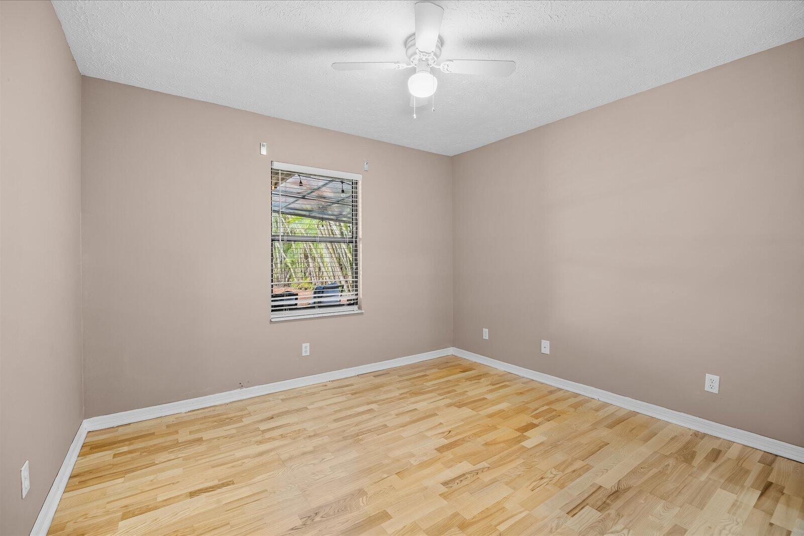JENSEN PARK ESTATES - Residential Lease