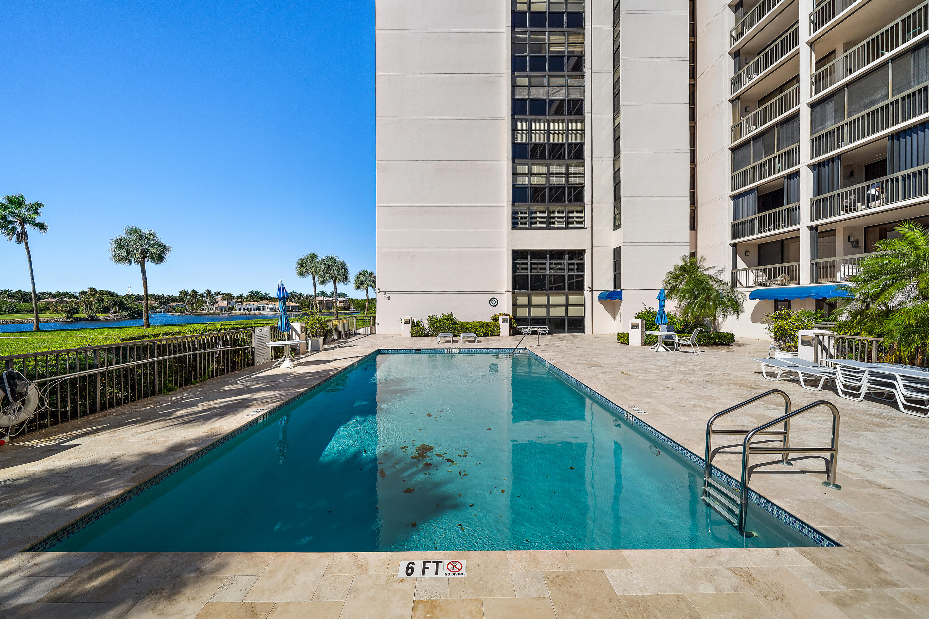 GOVERNORS POINTE CONDO - Residential