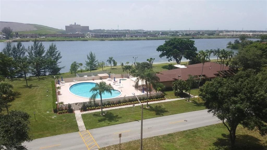 Waters Edge Towers - Residential