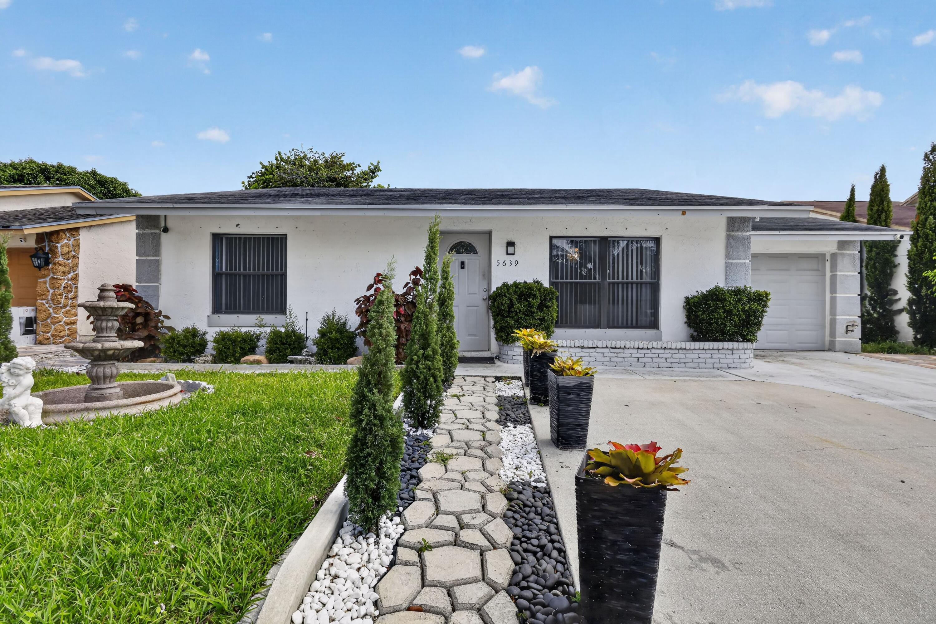 LANTANA HOMES 6 - Residential
