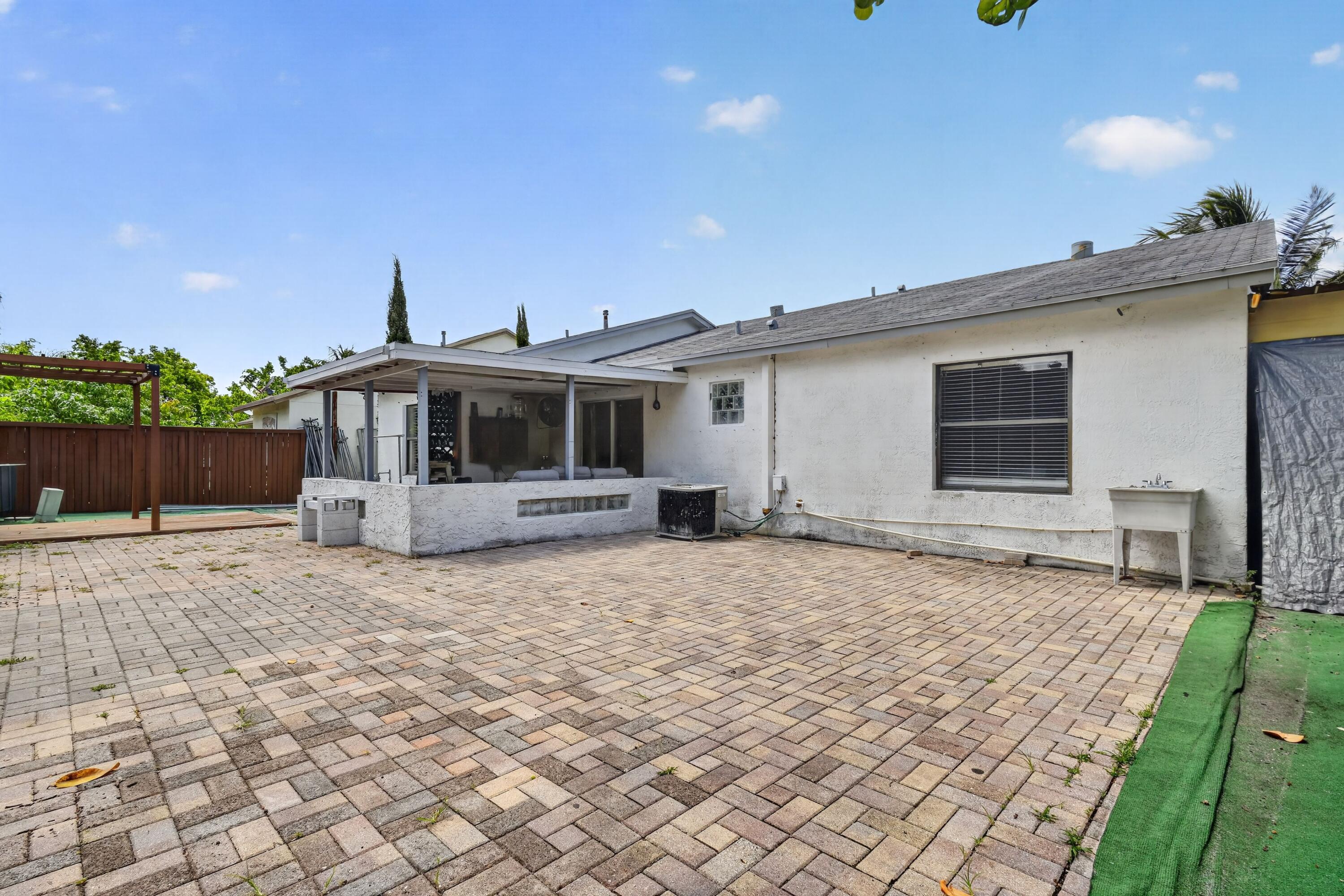 LANTANA HOMES 6 - Residential