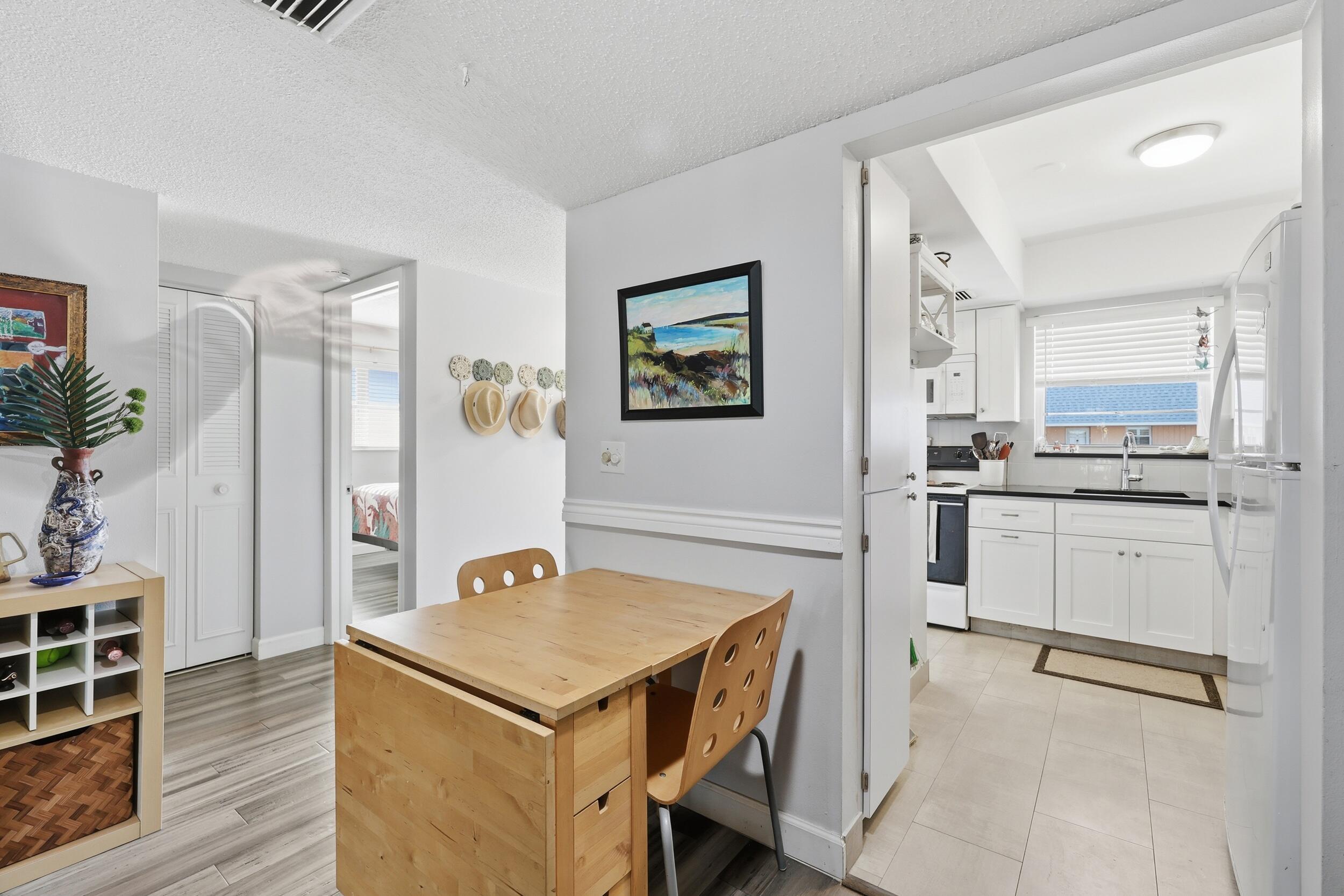 LITTLE CLUB CONDO - Residential