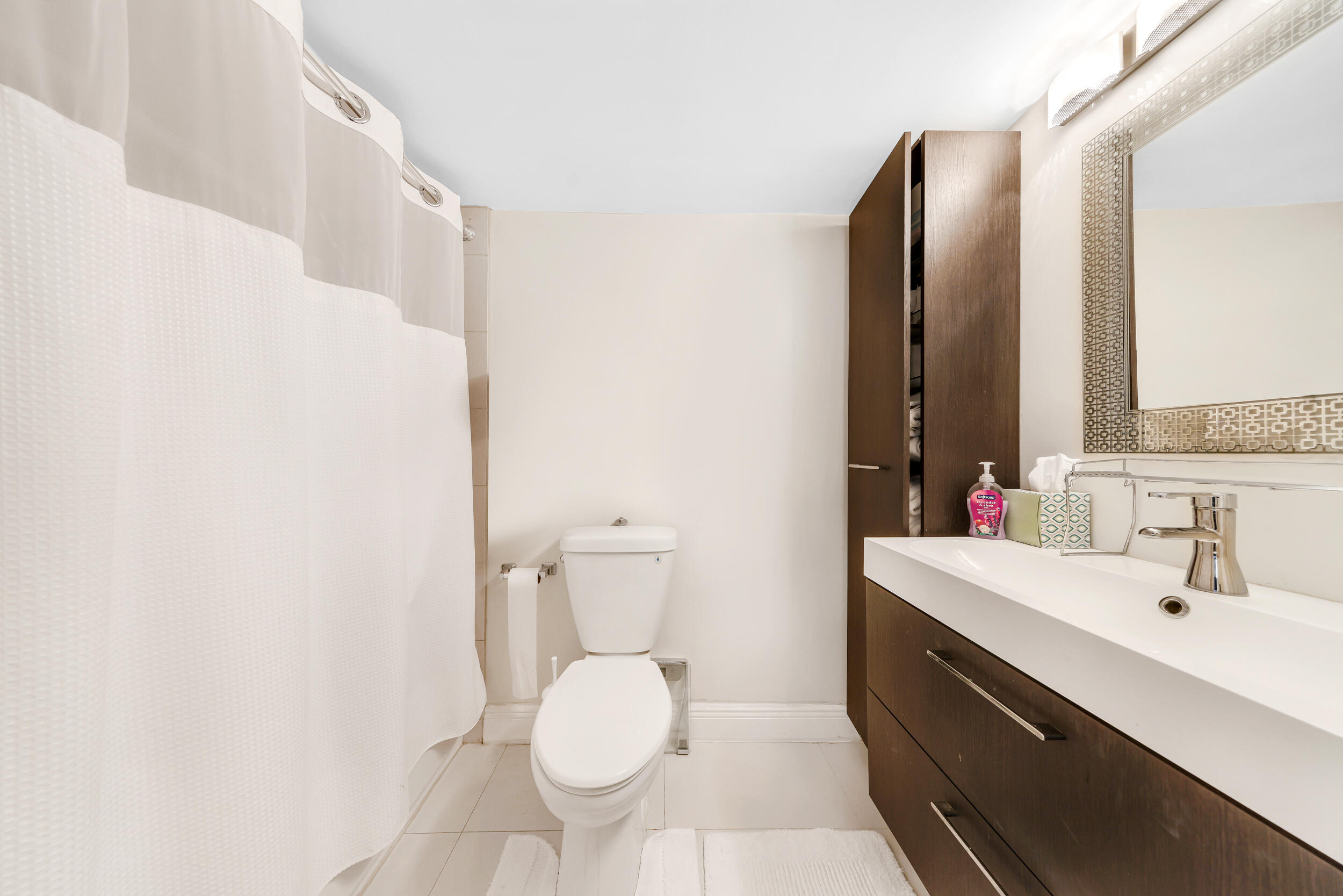 NO 49 PALM-AIRE COUNTRY CLUB - Residential Lease