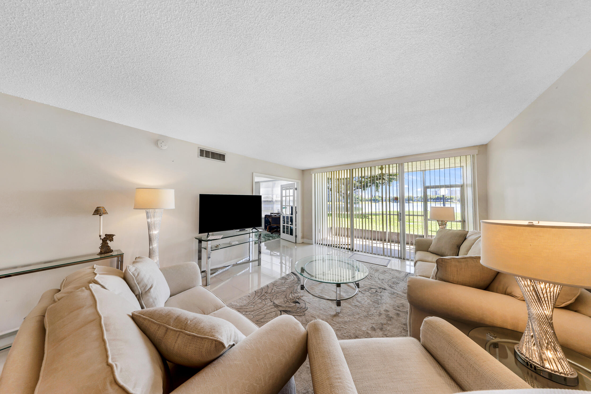NO 49 PALM-AIRE COUNTRY CLUB - Residential Lease