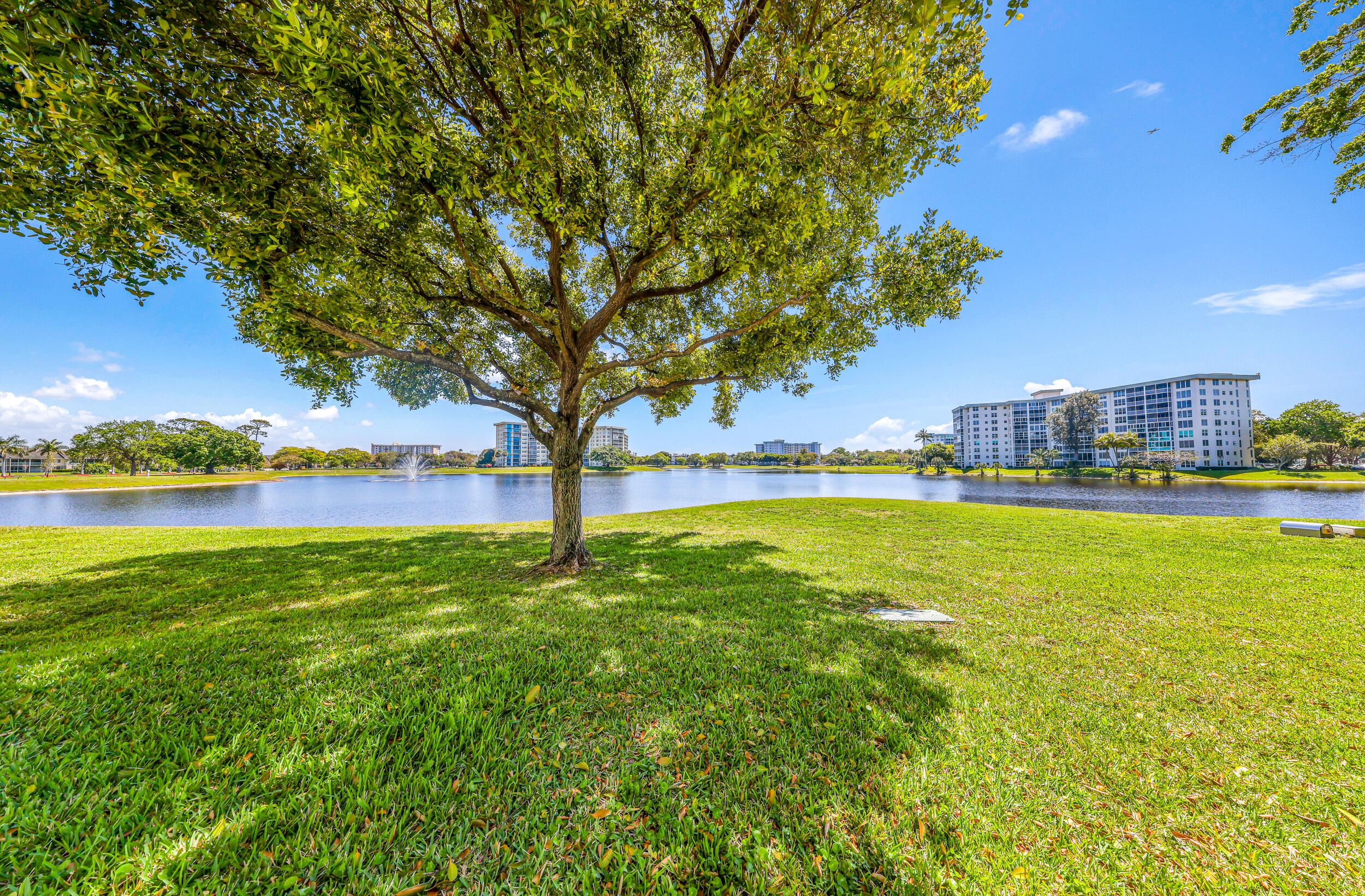 NO 49 PALM-AIRE COUNTRY CLUB - Residential Lease
