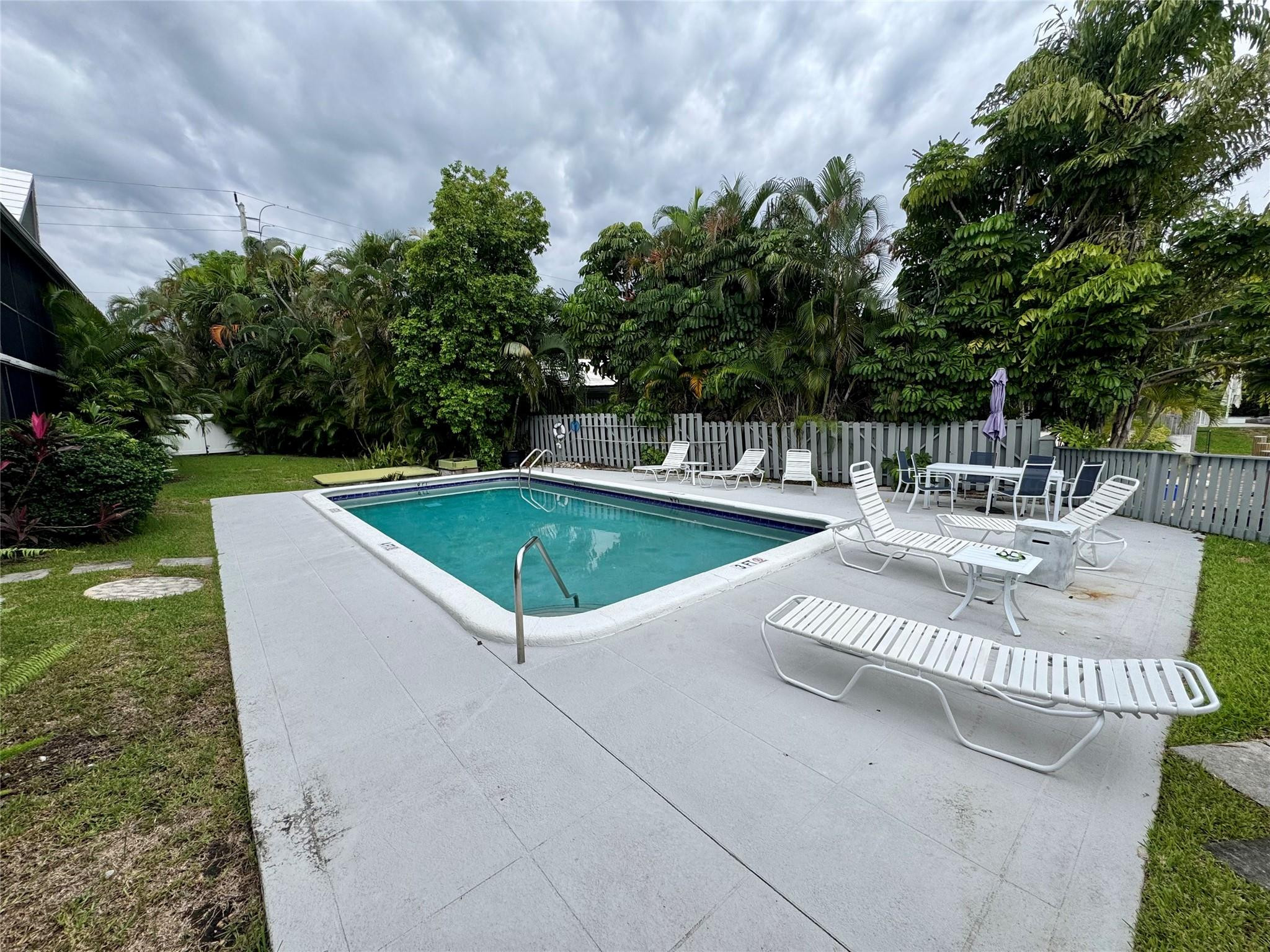 CHATEAU TERESE CONDOMINIUM - Residential