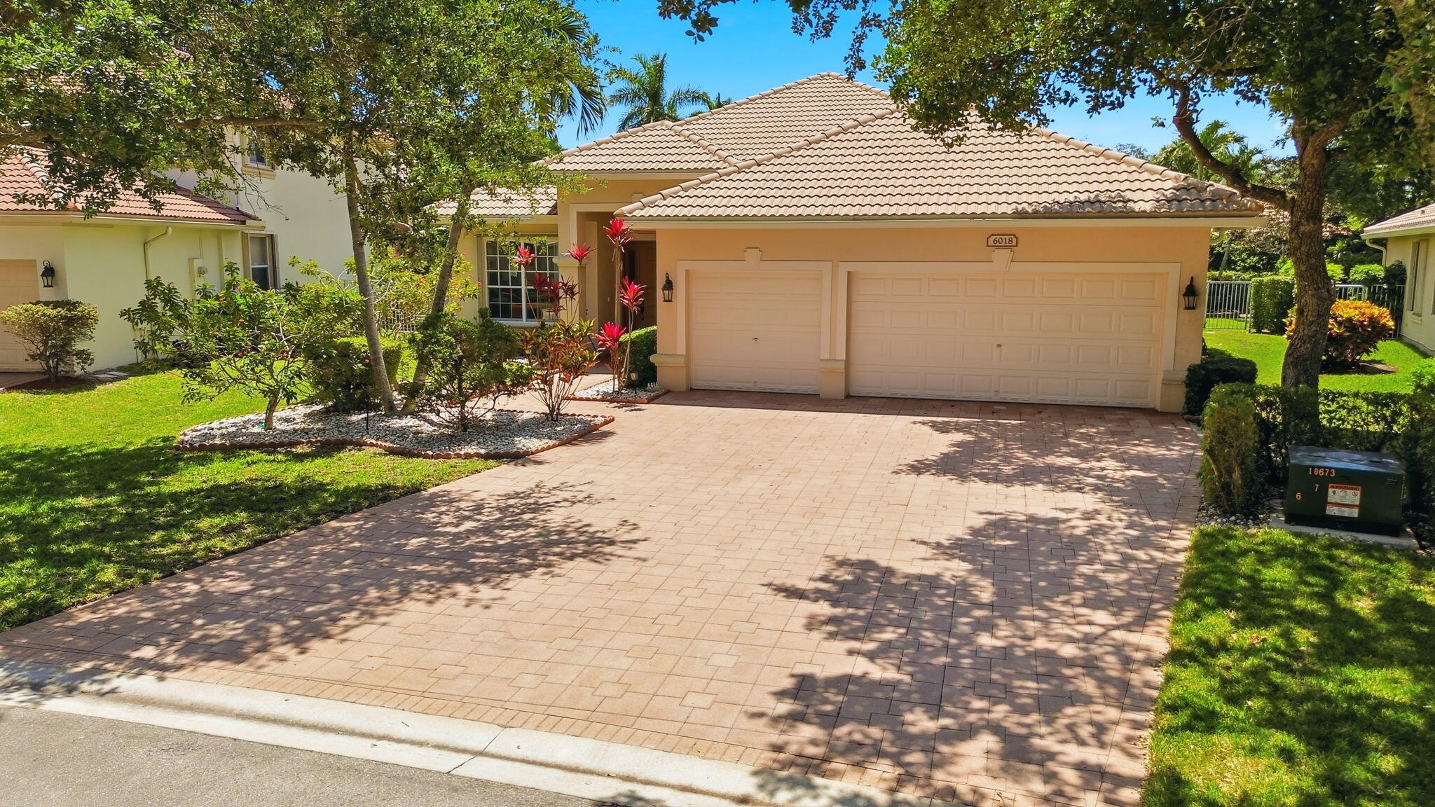 CORAL CREEK REPLAT NO 5 - Residential