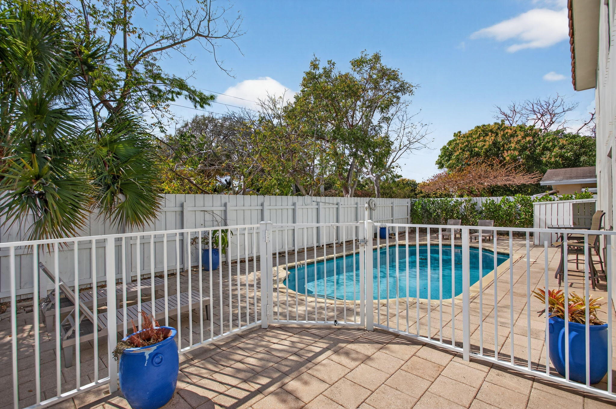 TERRACE CONDOS INC - Residential Lease