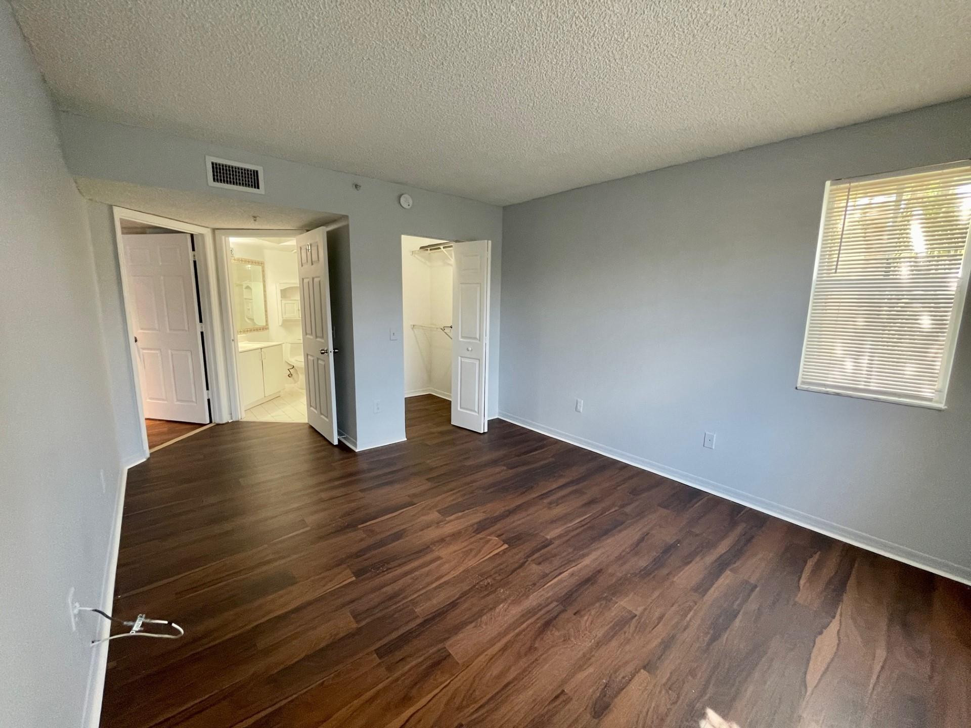 LA VIA CONDO - Residential Lease