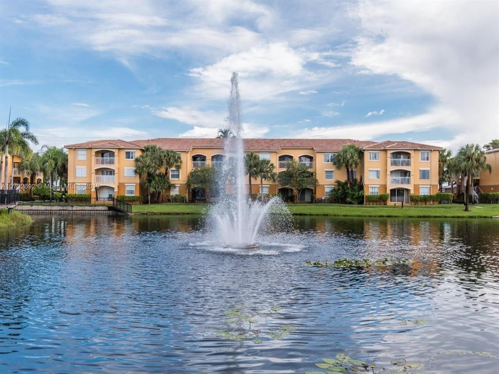 LA VIA CONDO - Residential Lease