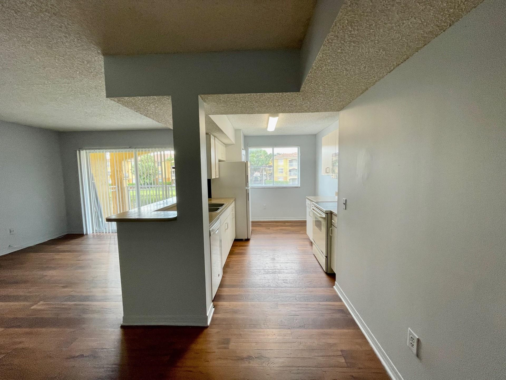 LA VIA CONDO - Residential Lease
