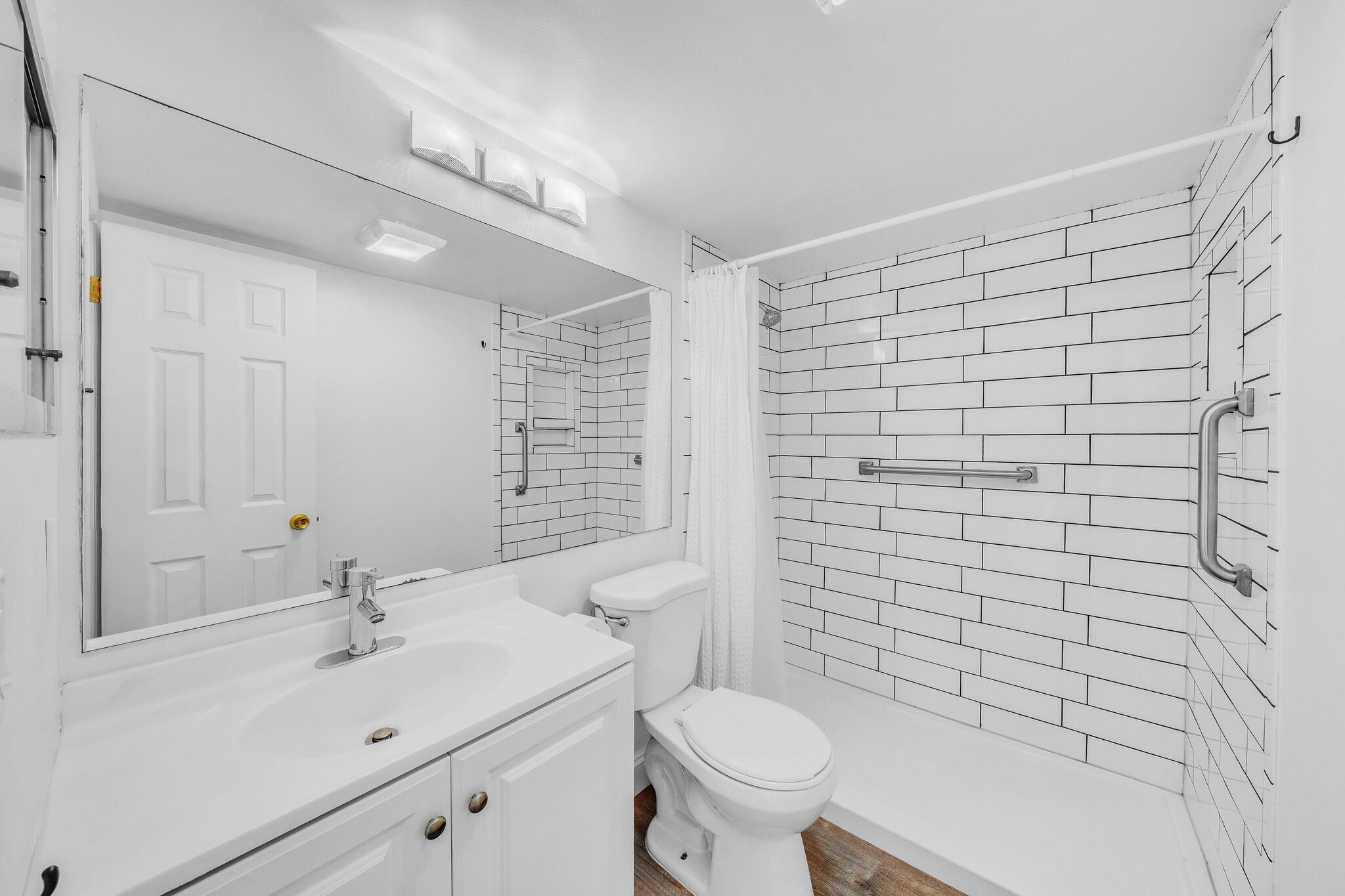 WESTBURY G CONDO - Residential Lease