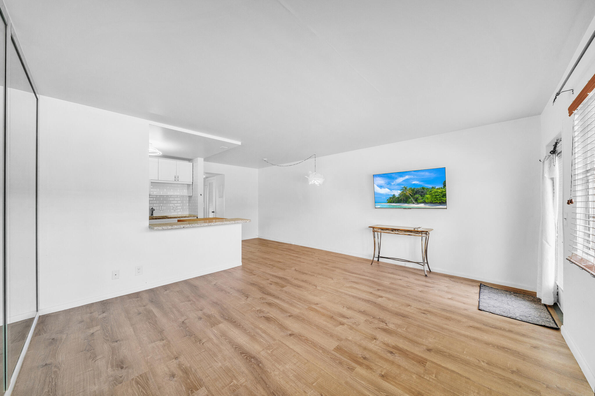 WESTBURY G CONDO - Residential Lease
