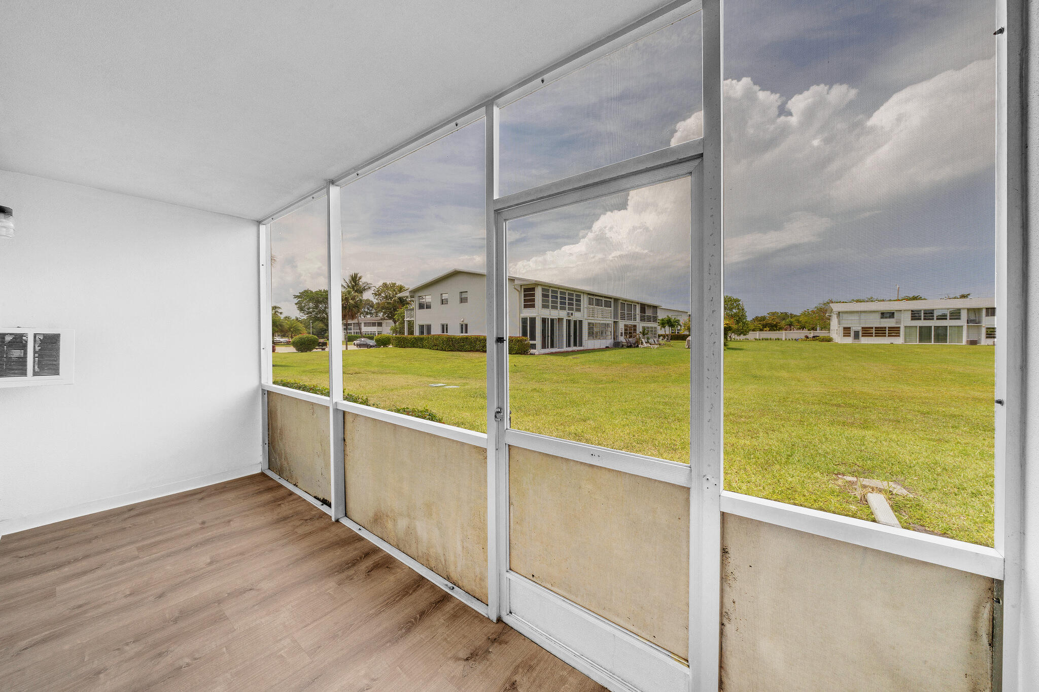 WESTBURY G CONDO - Residential Lease