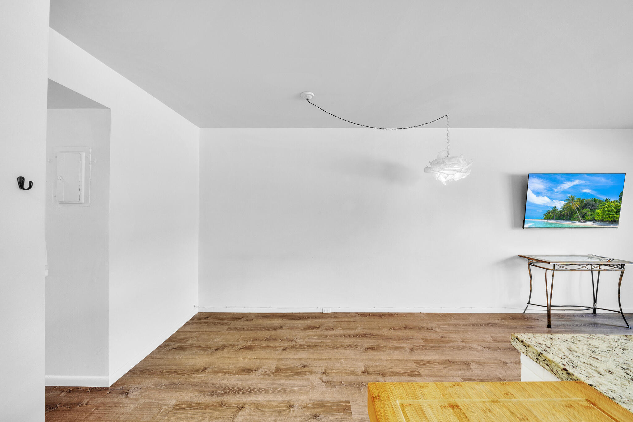 WESTBURY G CONDO - Residential Lease