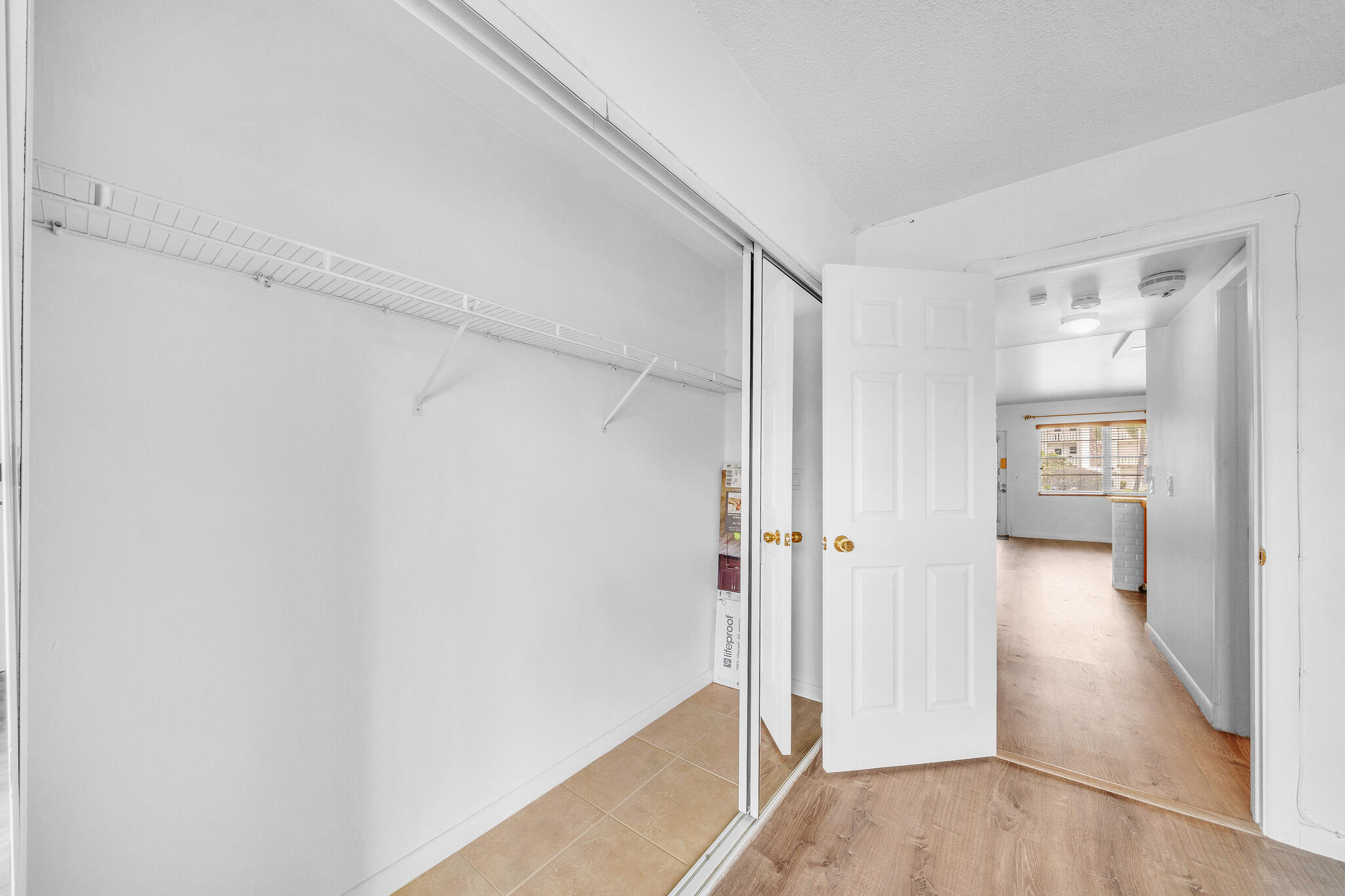 WESTBURY G CONDO - Residential Lease