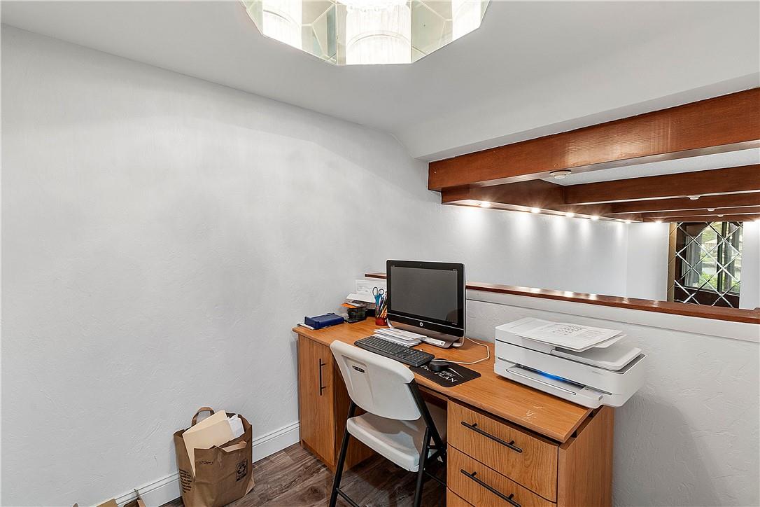 HARBORSIDE 1170 - Residential
