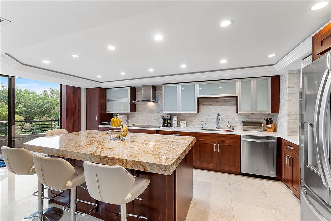 HARBORSIDE 1170 - Residential
