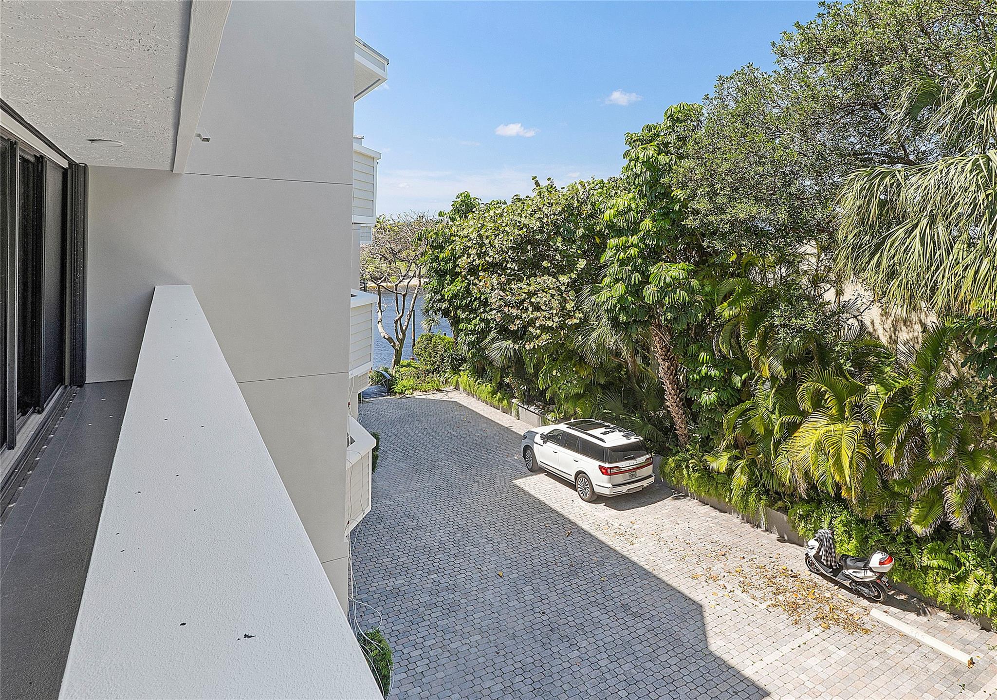 HARBORSIDE 1170 - Residential