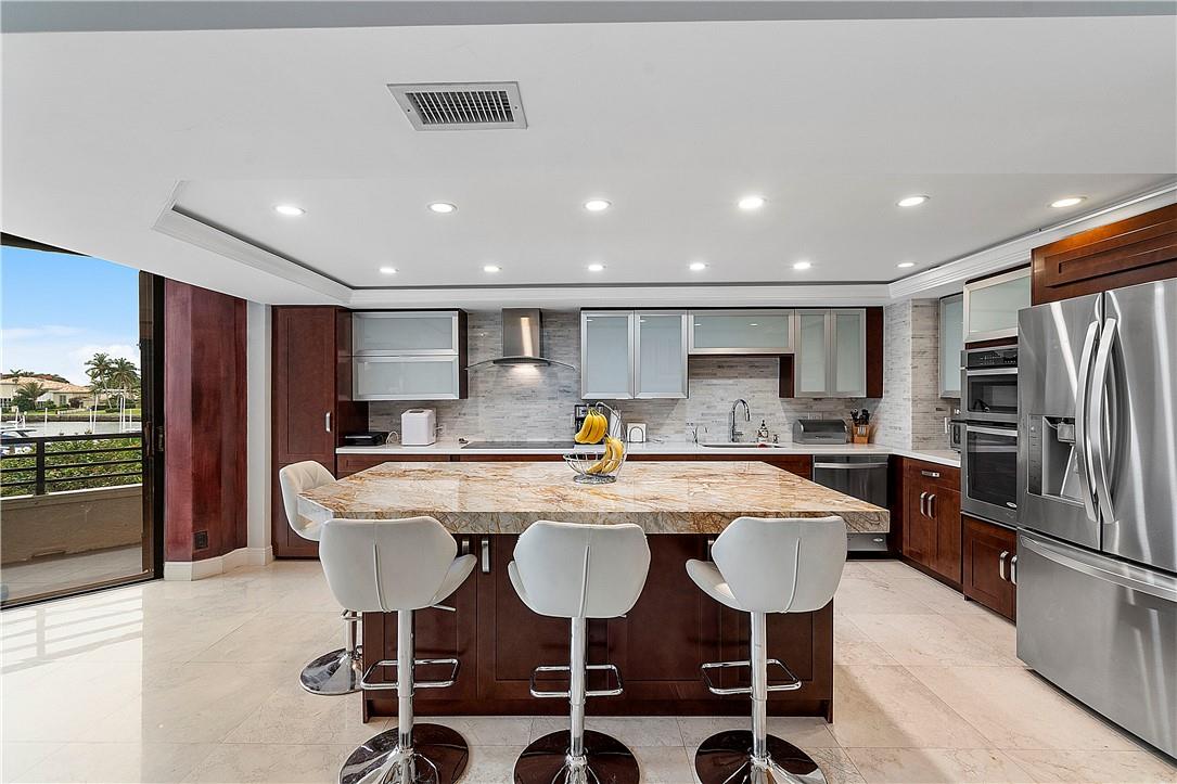 HARBORSIDE 1170 - Residential