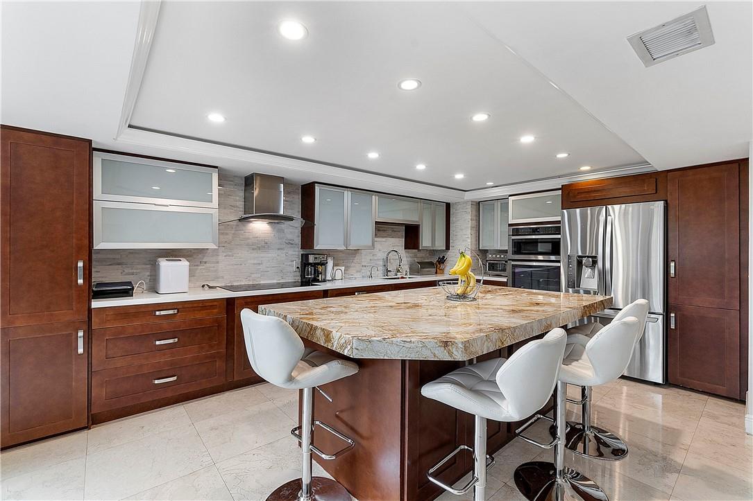 HARBORSIDE 1170 - Residential