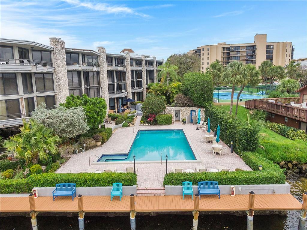 HARBORSIDE 1170 - Residential