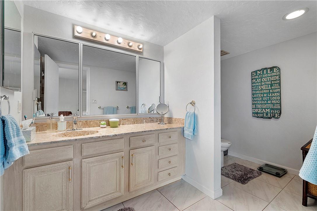 HARBORSIDE 1170 - Residential