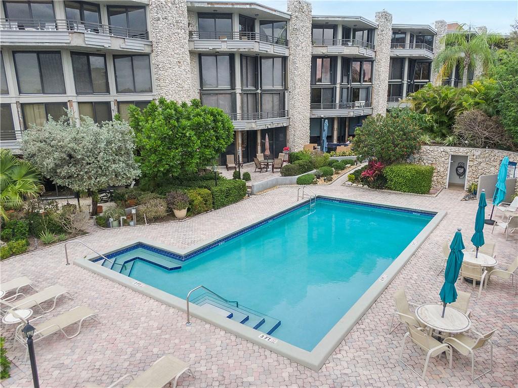 HARBORSIDE 1170 - Residential