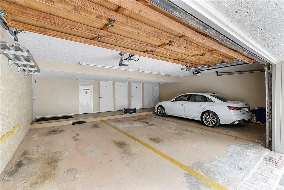 HARBORSIDE 1170 - Residential