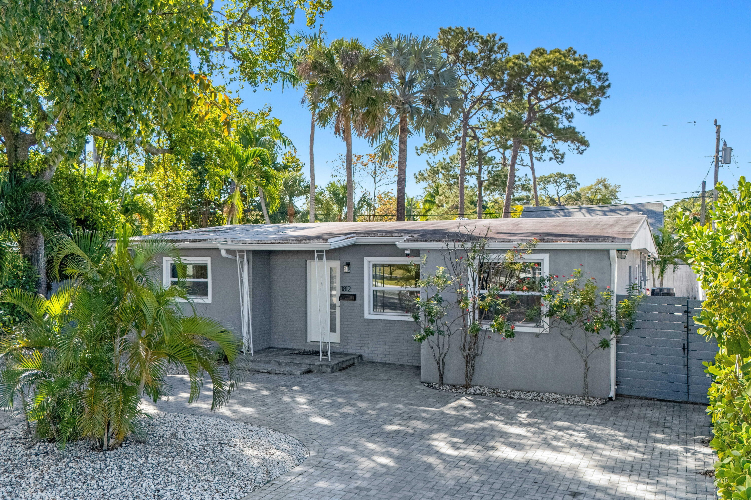 RIVERSIDE PARK - Residential
